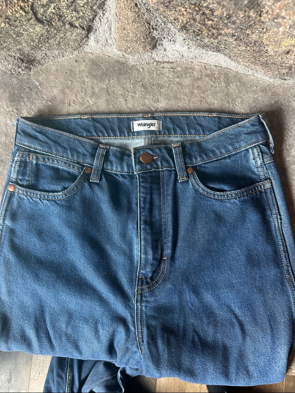Wrangler Wanderer high rise flare 27/34 - Picture 2 of 5